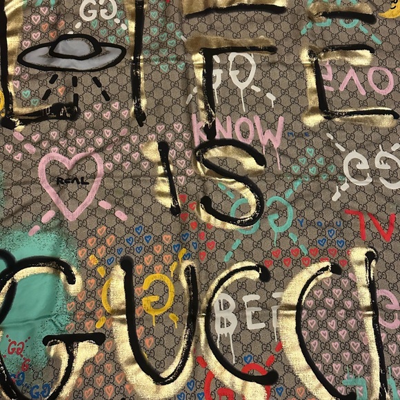 Gucci Scarf “Life is Gucci” Ghost Signature Silk Scarf NEW with tags and box - Picture 7 of 10
